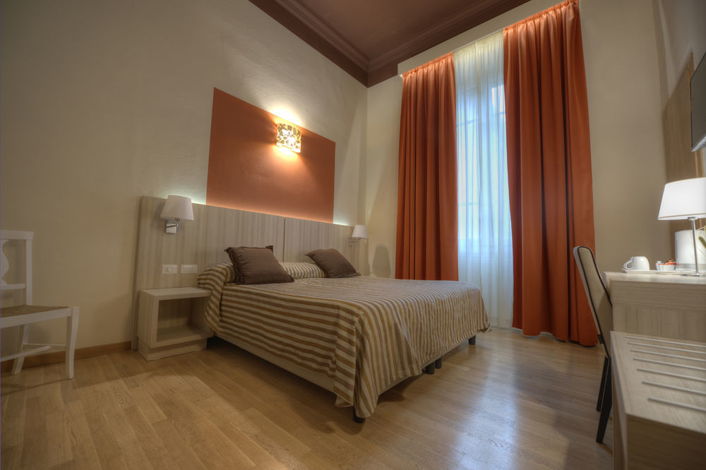 B&B Repubblica ฟลอเรนซ์ ภายนอก รูปภาพ