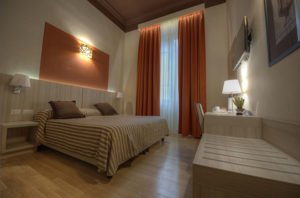 B&B Repubblica ฟลอเรนซ์ ภายนอก รูปภาพ