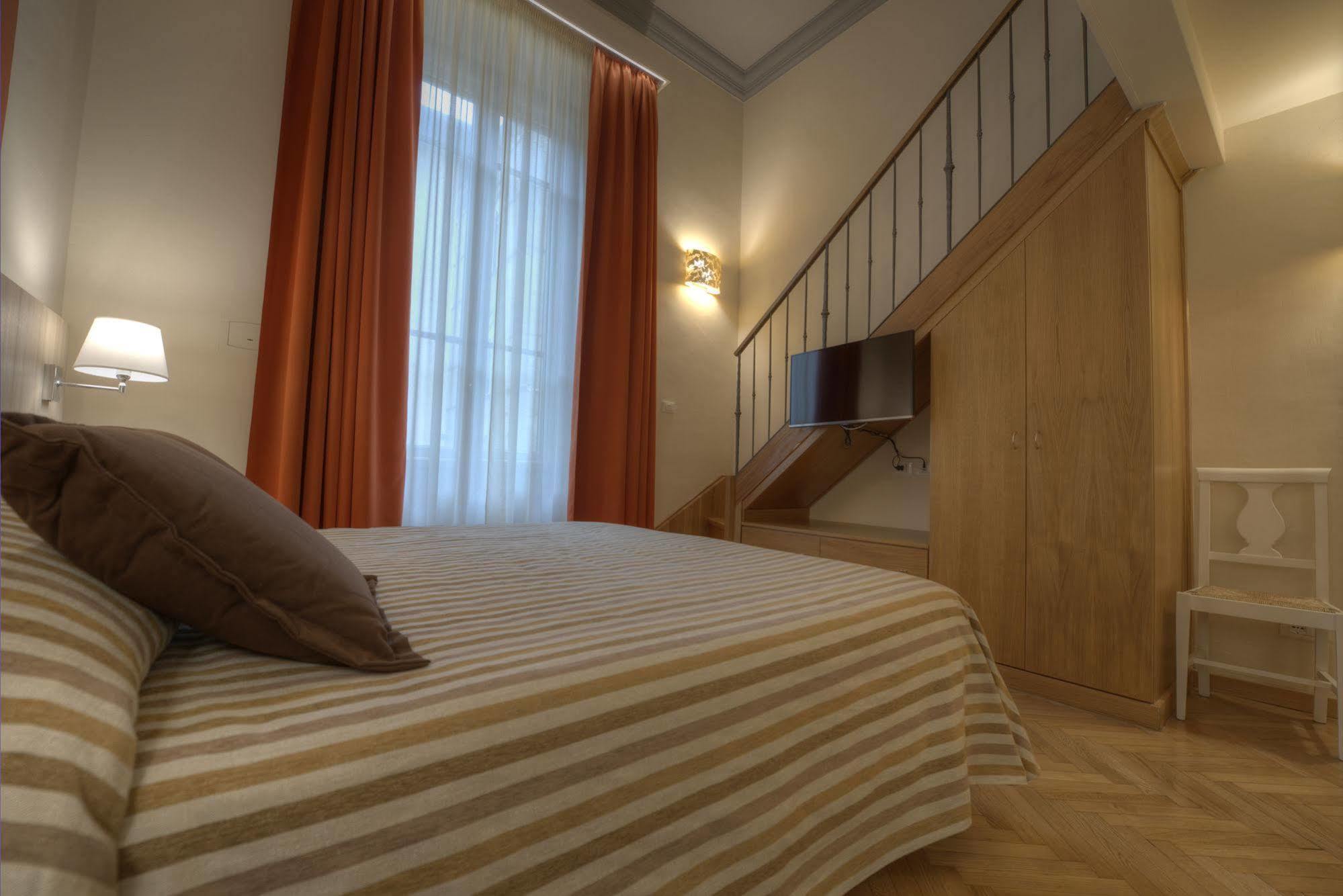 B&B Repubblica ฟลอเรนซ์ ภายนอก รูปภาพ